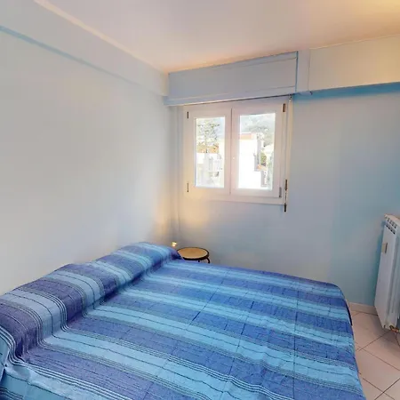 2p Avec Terrasse Calme En Plein Centre De Menton, Proche Et Commerces - Fr-1-196-348 아파트