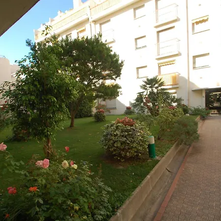 2p Avec Terrasse Calme En Plein Centre De Menton, Proche Et Commerces - Fr-1-196-348 멍똥